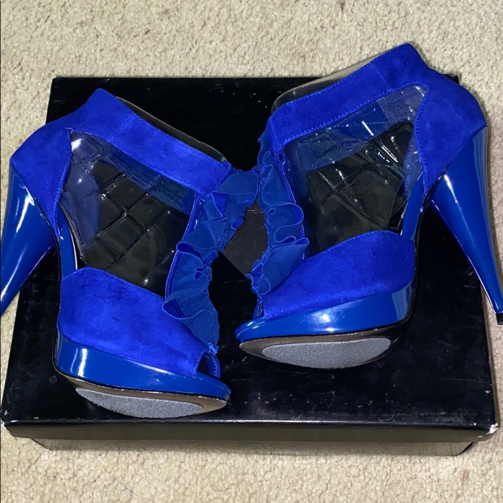 Steve Madden (throwback)